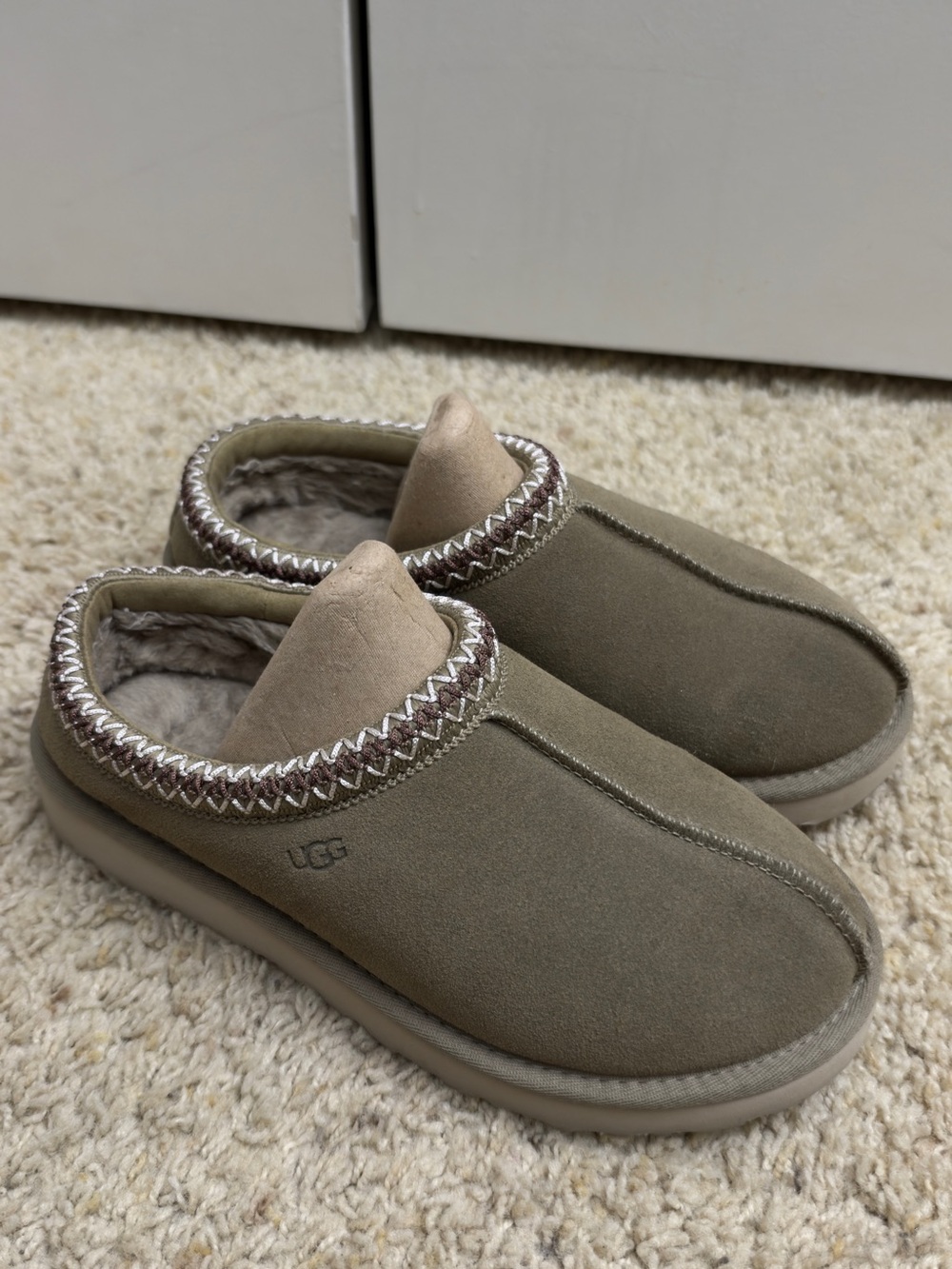 UGG Tasman Slip-On Slipper in Antilope Brown